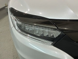 LEDヘッドライトは、点灯の瞬間から最大光量を発揮し、突然暗くなるトンネルなどでの安定感を高めます。