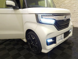 LEDヘッドライト&フォグライト付きです☆