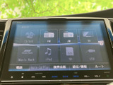 CD・DVDやラジオ、iPod、SD、USBなど、複数の音源を選べるオーディオ画面です。使いたい項目が一覧で表示されるため、気分や利用シーンに合わせて選択しやすい構成です。