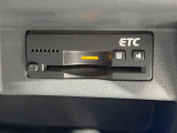 【ETC】高速道路の料金所をストレスなく通過!話題のスポットやサービスエリアに多い「スマートIC」利用時は必須のアイテムです。当店でセットアップを実施、ご納車当日からすぐにご利用いただけます!