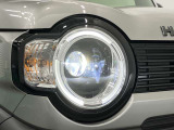 【LEDヘッドランプ】明るいライトが夜間の安全運転をサポートします。消費電力も少なく長寿命です。