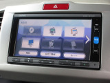 ナビゲーションは純正メモリーナビ(VXM-164VFi)を装着しております。AM、FM、CD、DVD再生、Bluetooth、フルセグTVがご使用いただけます。初めて訪れた場所でも安心ですね!