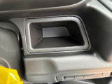 運転席側のインパネポケットです。