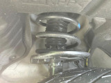 お車を安心してお乗りいただく為には、足回りの定期点検が欠かせません。サービスサポート(有償保証)では無料点検もご提供しており、安心のカーライフをお過ごしいただけるサポート体制が整っています。