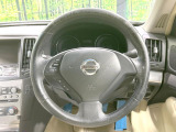 【純正革巻きステアリング】上質な革を使用することで、手にしっかり馴染みとても運転しやすいハンドルです♪