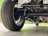 お車を安心してお乗りいただく為には、足回りの定期点検が欠かせません。サービスサポート(有償保証)では無料点検もご提供しており、安心のカーライフをお過ごしいただけるサポート体制が整っています。