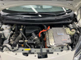 エンジンルームもクリーニング済みできれいですよ。日産の整備士がしっかりと丁寧に点検していますので安心してお乗りいただけます