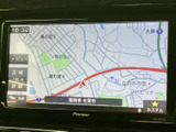 道路や周辺施設が画面に表示され、現在地周辺の位置関係を確認しやすい地図表示です。縮尺も見やすく、目的地までの道順を調べる際に便利にお使いいただけます。