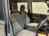 運転席まわりは、使用感も少なく良好な状態です。
