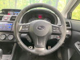 インテリアに合わせたデザインのステアリングは、運転される方のことも考え、運転しやすい形状、大きさです。是非一度、実際に触ってお確かめください。