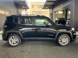 台形ホイールアーチはJeep伝統のデザインとなります。