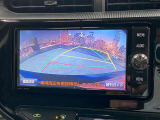 【バックカメラ】運転席から画面上で安全確認ができます。駐車が苦手な方にもオススメな便利機能です。