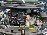 エンジンルームもクリーニング済みできれいですよ。日産の整備士がしっかりと丁寧に点検していますので安心してお乗りいただけます