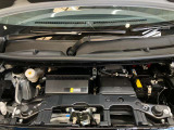 エンジンルームもクリーニング済みできれいですよ。日産の整備士がしっかりと丁寧に点検していますので安心してお乗りいただけます