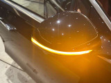 納車前整備は、メルセデスベンツ国際認定メカニックによる最新の検査ライン等の施設が充実した当社工場で入念に行います。メルセデス・ベンツの定める厳しい基準をクリアしたお車のみをご案内させて頂きます。