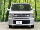 弊社では、全車『修復歴なし』のお車のみ取り扱っております。専任バイヤーによる厳選した仕入れの後、入庫後の車両チェックを行い、ネクステージが認定した高品質な中古車をご提供しております。