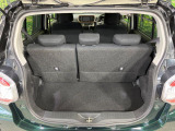 普段のお買い物や通勤、送迎等に十分な荷室スペースを確保しております。セカンドシートを倒すと、大きな荷物の積載も可能です♪