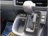 ご来店の際はご回覧のお車が他店舗に移動していたり売約、商談中になっている場合もございます。無料見積もり、またはお電話にてすぐにご返答いたしますのでお気軽にお問合せ下さい。