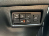 各種操作ボタン(運転席右下)