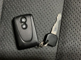 当店は整備工場併設の新車・中古車店です。全車認定中古車です。泉佐野市・貝塚市・熊取町・田尻町・泉南市・阪南市・岬町の泉州地域のお客様、大阪府内や他府県のお客様もお待ちしています。