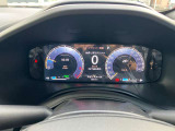 ハンドル前メーターとなります。
