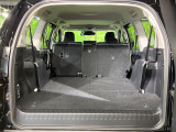 普段のお買い物や通勤、送迎等に十分な荷室スペースを確保しております。セカンドシートを倒すと、大きな荷物の積載も可能です♪