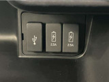 USBオーディオ用ソケットがついていますので携帯電話などを接続すれば音楽等の再生が可能です!