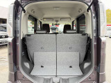普段のお買い物や通勤、送迎等に十分な荷室スペースを確保しております。セカンドシートを倒すと、大きな荷物の積載も可能です♪