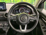 【純正革巻きステアリング】上質な革を使用することで、手にしっかり馴染みとても運転しやすいハンドルです♪