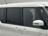 プラスチックバイザーがない分すっきり★洗車のときも窓の拭きあげがとても楽チンです★