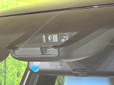 【トヨタセーフティセンス】走行中に前方の車両等を認識し、衝突しそうな時は警報とブレーキで衝突回避と被害軽減をアシスト。より安全にドライブをお楽しみいただけます。