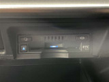 高速道路の料金支払いもスムーズに行えるETCを装備しています。快適なドライブをサポートします。