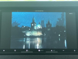 画面にテレビ映像を表示でき、停車中の待ち時間などに映像を視聴できる装備です。画面上で映像を確認しながら、休憩時のひとときを過ごせる便利な車内エンタメ機能です。
