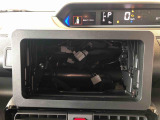当車両はオーディオレスです。多彩なナビゲーション・オーディオをご用意しております。詳しくは当店スタッフにお問い合わせください。