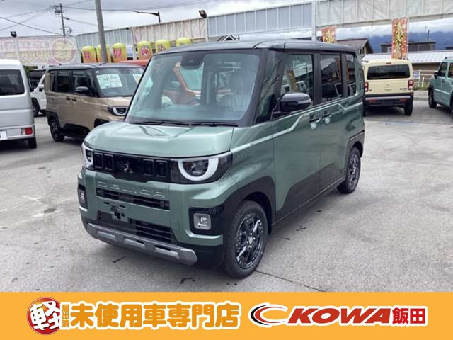 デリカミニ T プレミアム 4WD 