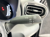 【オートライト】車外の明るさに応じて自動的にライトの点灯・消灯をしてくれます