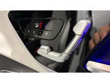 自動車保険に関しても、メルセデス・ベンツ専用のプログラムをご用意しております。飛び石や落下物などでのフロントガラスの修理が必要となった場合、最大で9万円分の補償を致します。