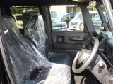 お車は一生の内にそう何度も買いなおされるものではありません。なので後悔の無いお車選びとカーライフ私たちケイスマイルにサポートさせて下さい!