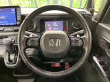 【純正革巻きステアリング】上質な革を使用することで、手にしっかり馴染みとても運転しやすいハンドルです♪