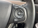 【ホンダセンシング】走行中に前方の車両等を認識し、衝突しそうな時は警報とブレーキで衝突回避と被害軽減をアシスト。より安全にドライブをお楽しみいただけます。