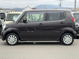 外部査定機関にて車両の鑑定を行っております。外部の第三者機関AISによる厳しい検査で車両を細かくチェックしております。安心して当店の車両をお選び下さい。鑑定書の発行をしております。