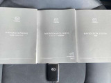 ポケットやバッグに鍵を入れたままで、ドアの施錠・解錠からエンジン始動までがスムーズになり、毎日の乗り降りも楽!取扱説明書にメンテナンスノートありますので、整備履歴ががはっきりと分かり安心です。