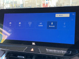 FM・AMラジオやテレビ、Bluetoothなど、利用できる音声ソースが一覧で表示されます。目的に合わせて選びやすく、いつもの音楽やラジオを気軽に楽しめる装備です。