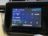 ナビゲーションやオーディオのメニューが画面にまとめられ、目的の項目を確認しやすい構成です。よく使う機能へアクセスしやすく、日常のお出かけをサポートします。