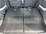 普段のお買い物や通勤、送迎等に十分な荷室スペースを確保しております。セカンドシートを倒すと、大きな荷物の積載も可能です♪
