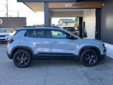 アベンジャー 4xe ハイブリッド アップランド 4WD 