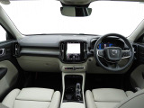 XC40 ウルトラ B4 AWD 4WD 