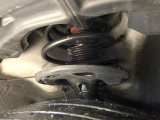 お車を安心してお乗りいただく為には、足回りの定期点検が欠かせません。サービスサポート(有償保証)では無料点検もご提供しており、安心のカーライフをお過ごしいただけるサポート体制が整っています。