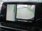 スイッチ操作により、「トップビュー」「フロントビュー」「サイドブラインドビュー」を切り替えが可能です。