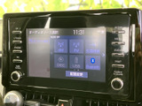 AMやFM、ディスク、USB、Bluetoothなど、利用できるオーディオソースが画面に並びます。選択肢が一覧で見渡せるため、使いたい音源を探しやすい構成です。